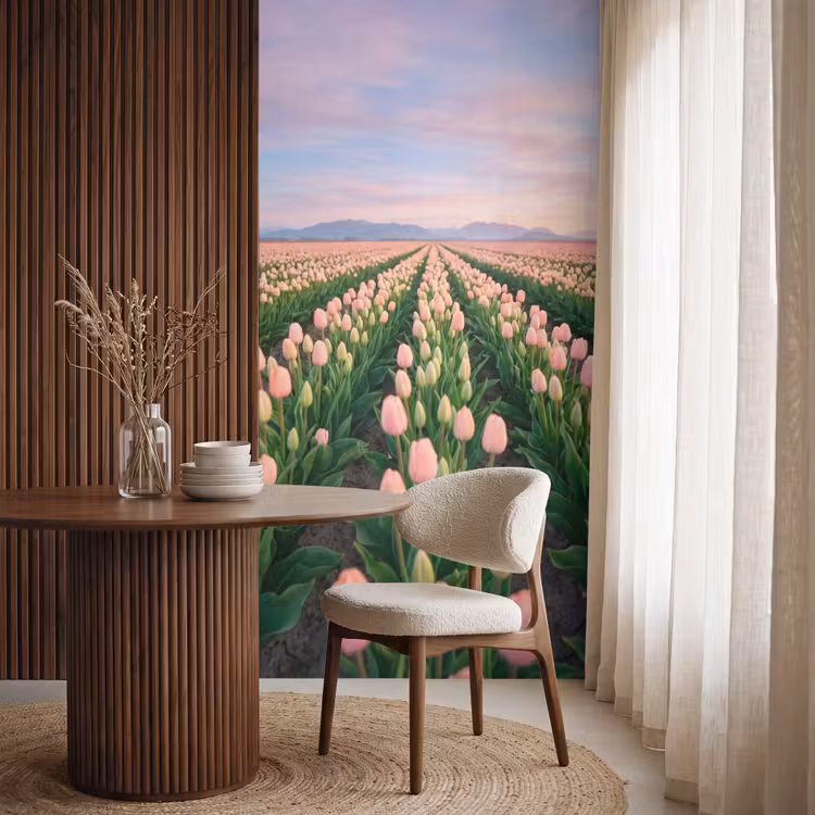 Tulpen - Landschap - Roze Behang Vlies klein -sfeer1
