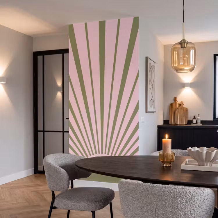 Abstract - Stralen - Grafisch - Roze - Groen Behang Vlies klein -sfeer3