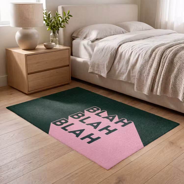 Donkergroen - Tekst - Schaduw - Grafisch Vloerkleed Rechthoek klein -atmosphere_sfeer3_global
