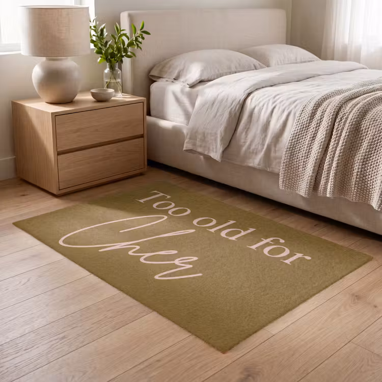 Groen - Too old for cher - Roze Vloerkleed Rechthoek klein -atmosphere_sfeer3_global