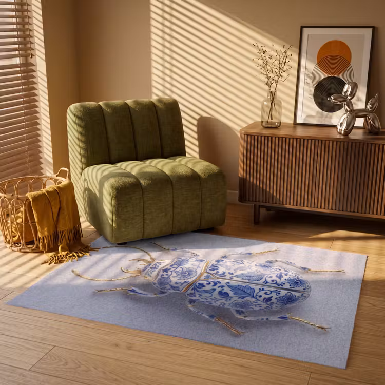 Kever - Delfts  - Blauw - Goud Vloerkleed Rechthoek klein -atmosphere_sfeer1_global