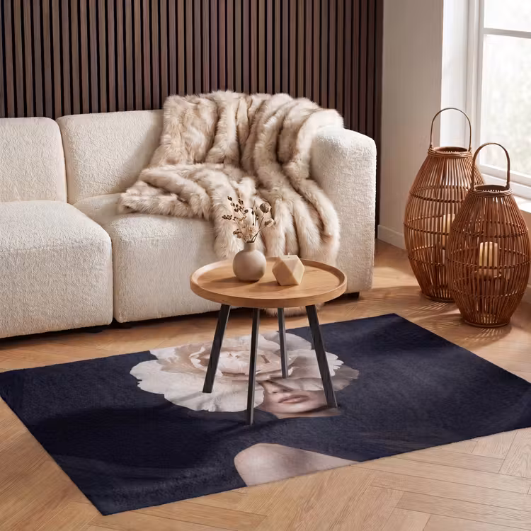 Roos - Tijdloos - Zwart Vloerkleed Rechthoek klein -atmosphere_sfeer2_global