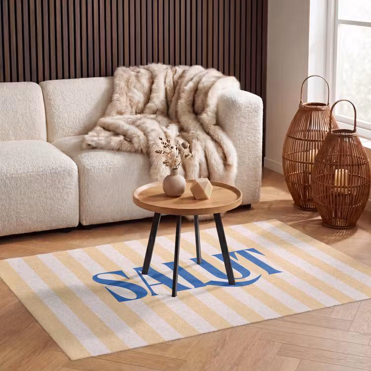Salut - Quote - Strepen - Geel - Blauw - Wit Vloerkleed Rechthoek klein -atmosphere_sfeer2_global