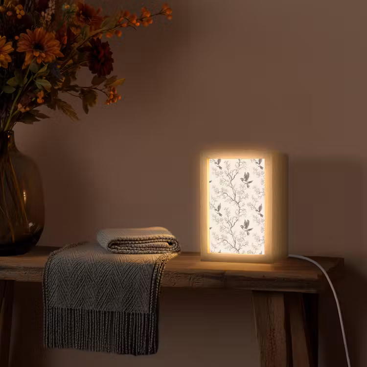 Takken - Vogels - Beige Light Box met kabel (Tafellamp) klein 925 -sfeer4