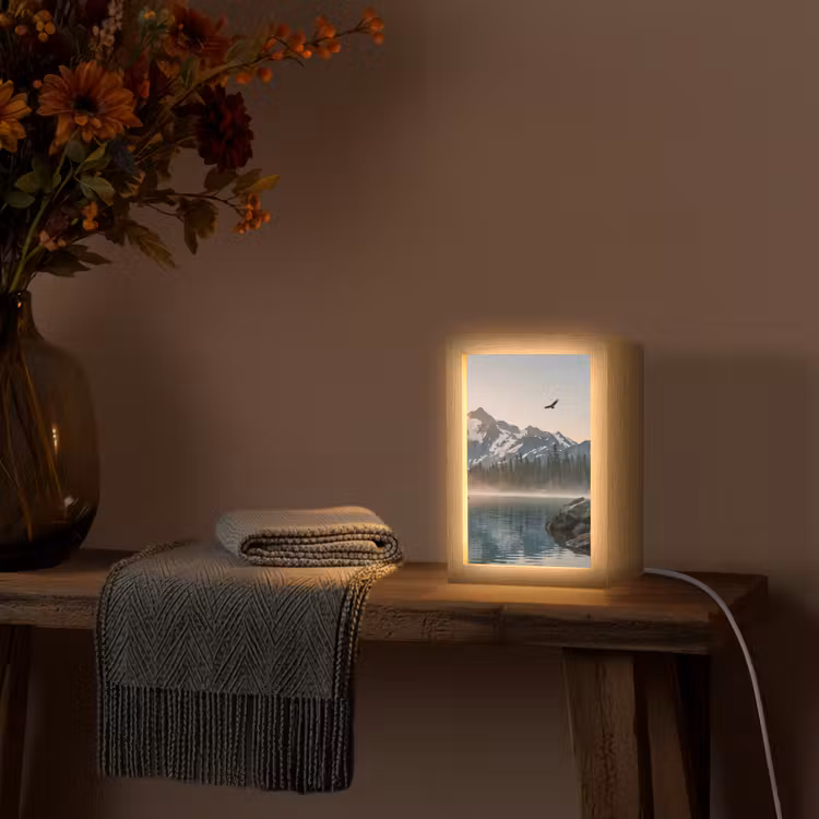 Bergen - Water - Bomen Light Box met kabel (Tafellamp) klein -sfeer4