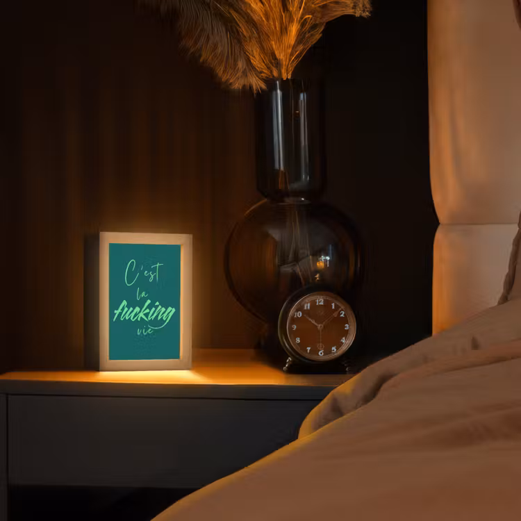 c'est la fucking vie - Groen - Handgeschreven Light Box met kabel (Tafellamp) klein -sfeer1