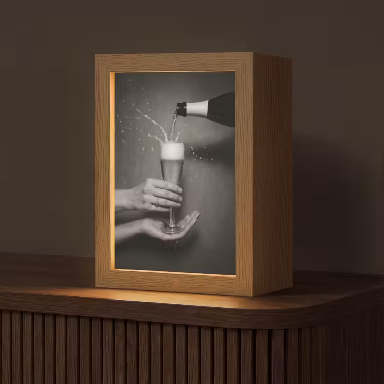 Champagnefles - Glas - Minimalistisch - Spetters Light Box met kabel (Tafellamp) klein -z3d_website