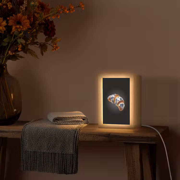 Croissant - Bloemenpatroon - Delftsblauw Light Box met kabel (Tafellamp) klein -sfeer4