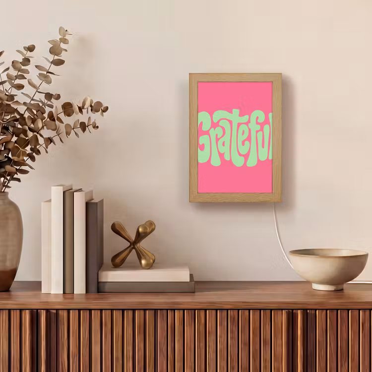 Grateful - Groen - Grafisch - Vloeiend Light Box met kabel (Tafellamp) klein -sfeer2