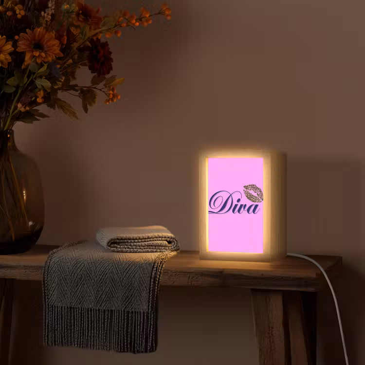 Diva - Lip - Panterprint - Roze Light Box met kabel (Tafellamp) klein -sfeer4