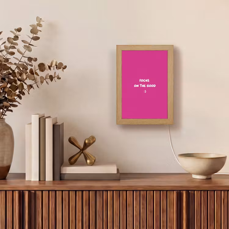 Focus - Smiley - Roze Light Box met kabel (Tafellamp) klein -sfeer2