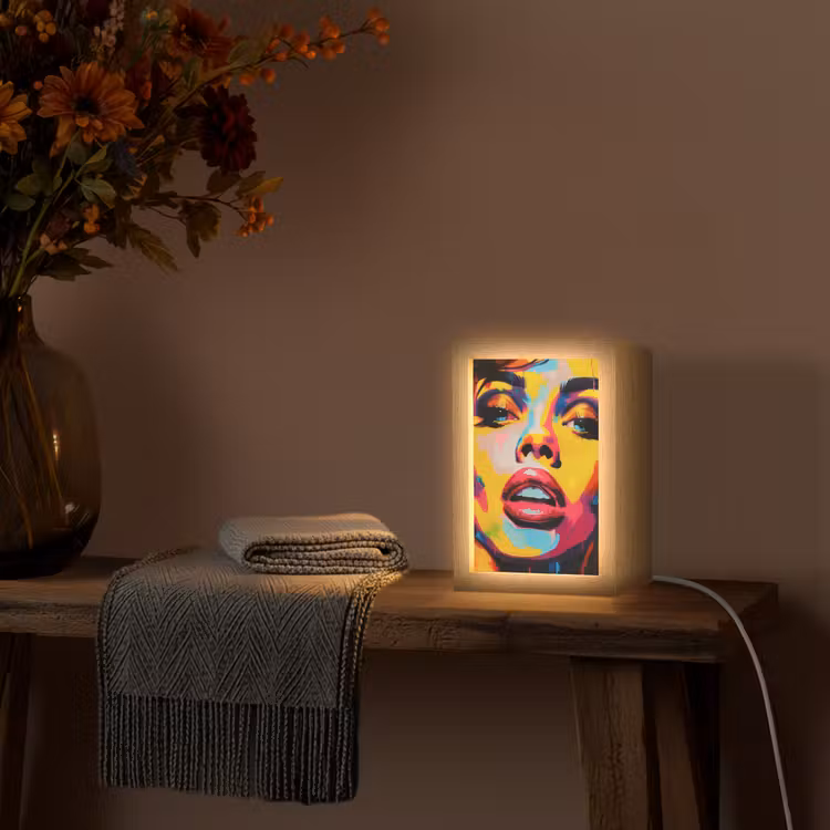 Vrouw - Gezicht - Kleurrijk Light Box met kabel (Tafellamp) klein -sfeer4
