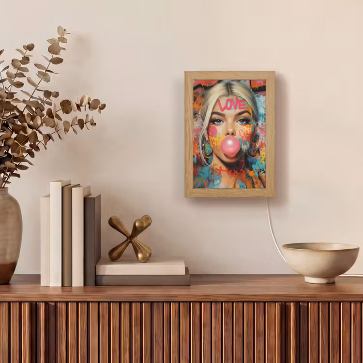 Vrouw - Kauwgom - Graffiti - Love Light Box met kabel (Tafellamp) klein -sfeer2