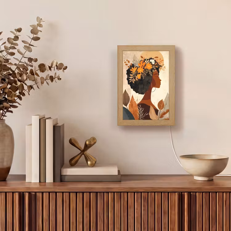 Vrouw - Krullen - Bloemen - Beige Light Box met kabel (Tafellamp) klein -sfeer2