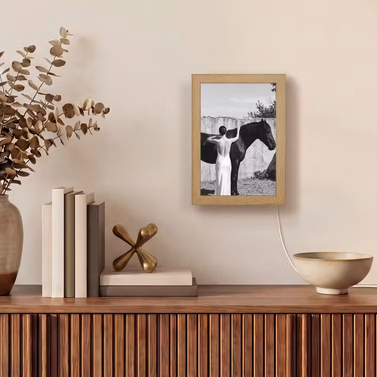 Vrouw - Paard - Artistiek Light Box met kabel (Tafellamp) klein -sfeer2
