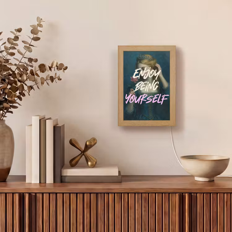 Vrouw - Roos - Quote Light Box met kabel (Tafellamp) klein -sfeer2