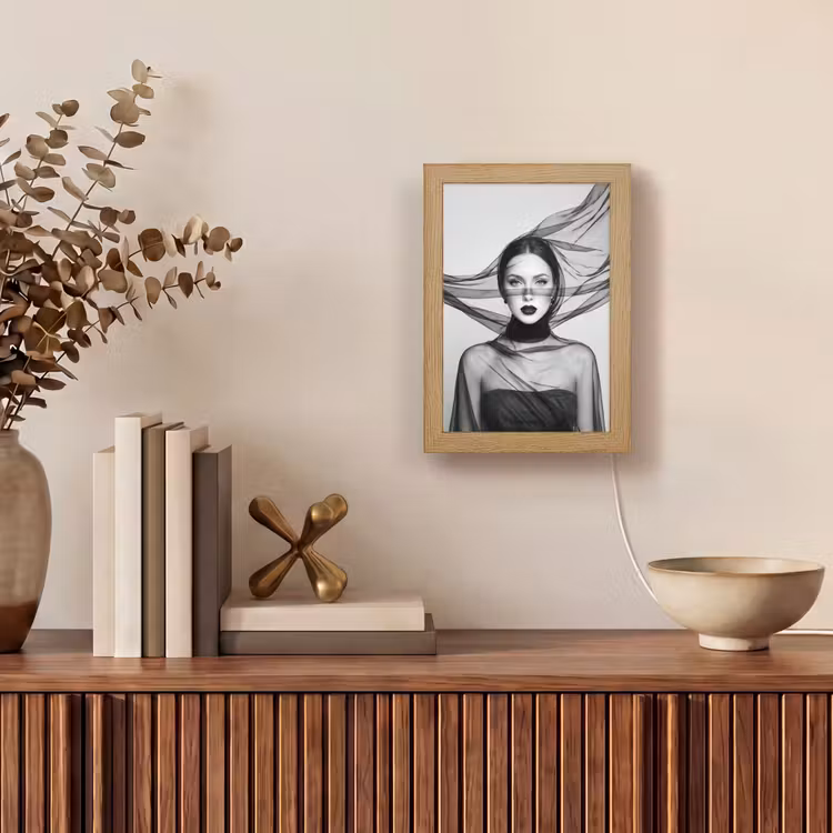 Vrouw - Sluier - Portret - Zwart - Wit - Elegant Light Box met kabel (Tafellamp) klein -sfeer2