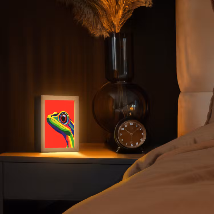 Kikker - Kleurrijk - Strepen - Ogen Light Box met kabel (Tafellamp) klein -sfeer1