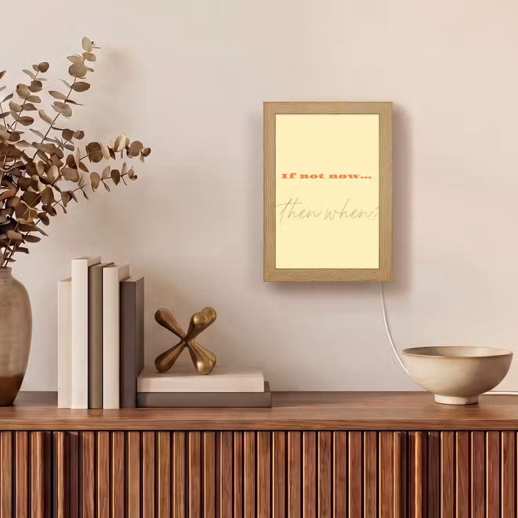 Geel - Oranje - if not now then when Light Box met kabel (Tafellamp) klein -sfeer2