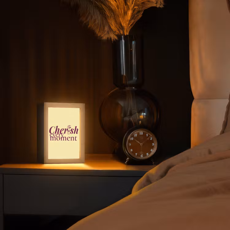 Cherish every moment - Cocktailglas - Geel Light Box met kabel (Tafellamp) klein -sfeer1