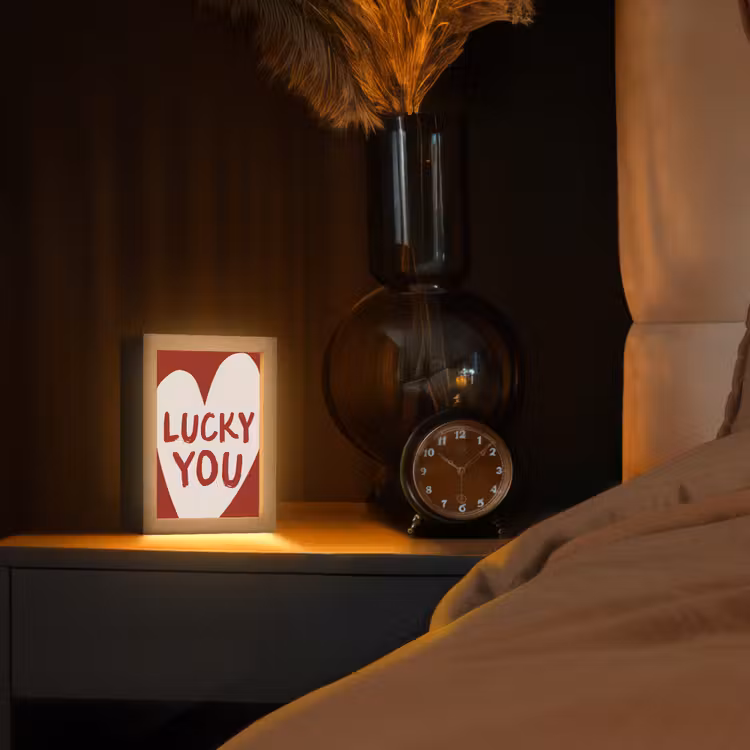 Lucky - Hart - Rood Light Box met kabel (Tafellamp) klein -sfeer1