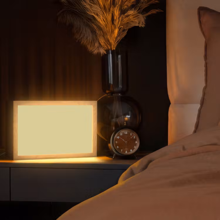 Golden - Clover - Geel Light Box met kabel (Tafellamp) klein 924 -sfeer1