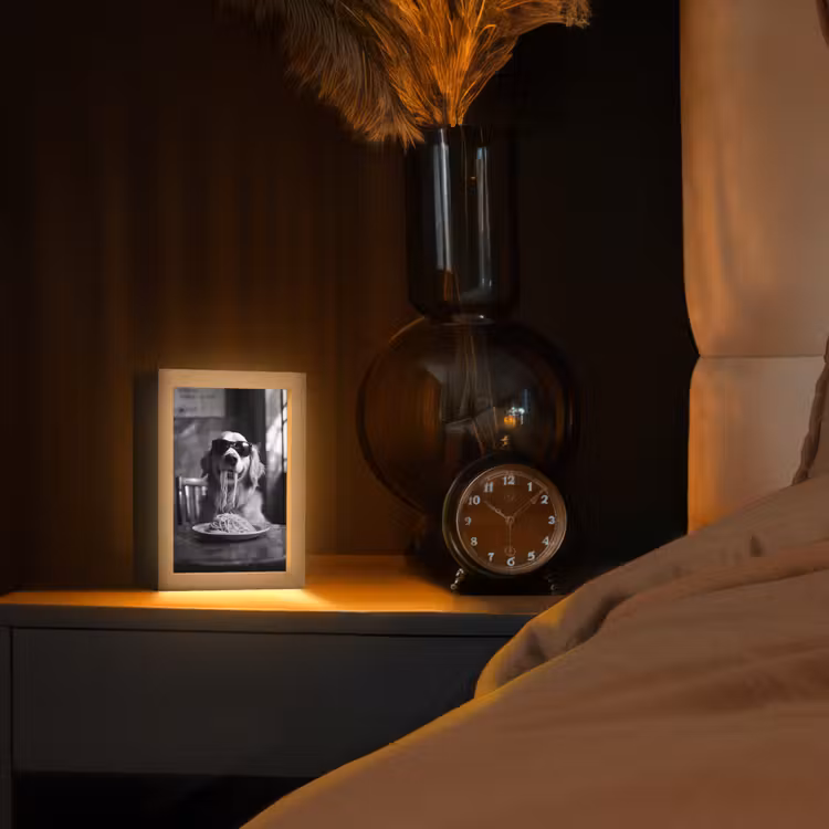 Golden Retriever - Hond - Vrolijk - Bord spaghetti - Zwart - wit Light Box met kabel (Tafellamp) klein -sfeer1