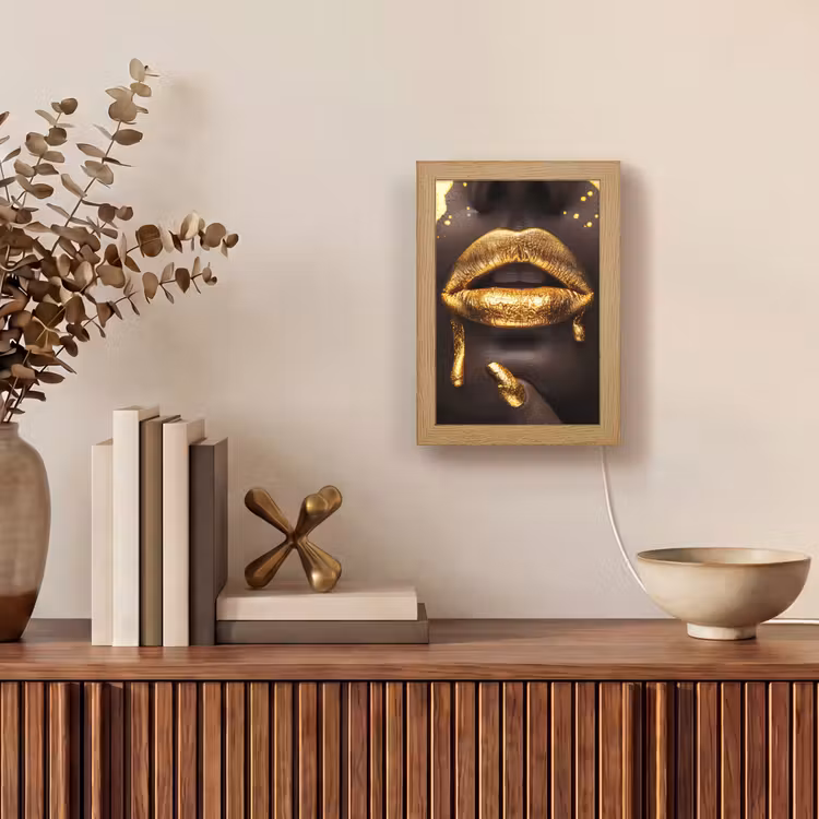 Gouden lippen - Gezicht - Vrouw - Modern Light Box met kabel (Tafellamp) klein -sfeer2