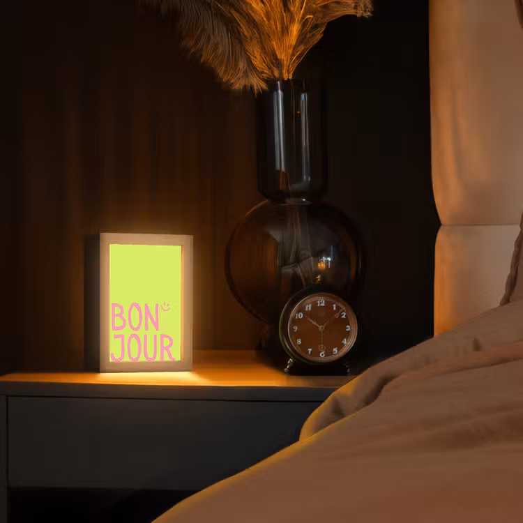 Groen - Smiley - Bonjour - Roze Light Box met kabel (Tafellamp) klein -sfeer1