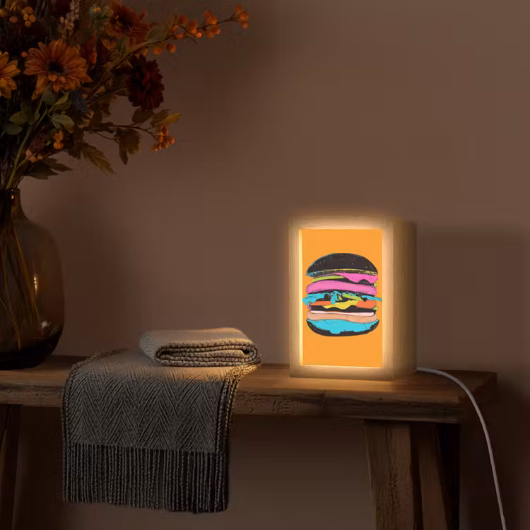 Hamburger - Kleurrijk - Speels Light Box met kabel (Tafellamp) klein -sfeer4