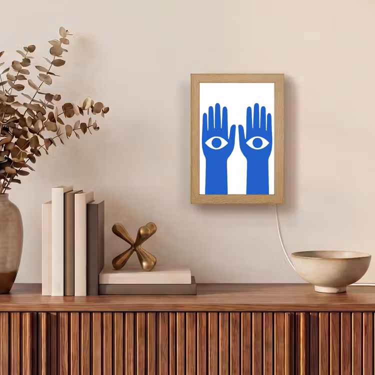 Handen - Twee - Ogen - Blauw Light Box met kabel (Tafellamp) klein -sfeer2