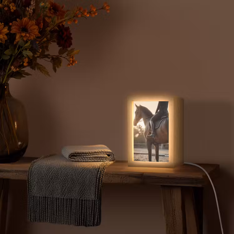 Harmonie - Ruiter - Zon Light Box met kabel (Tafellamp) klein -sfeer4