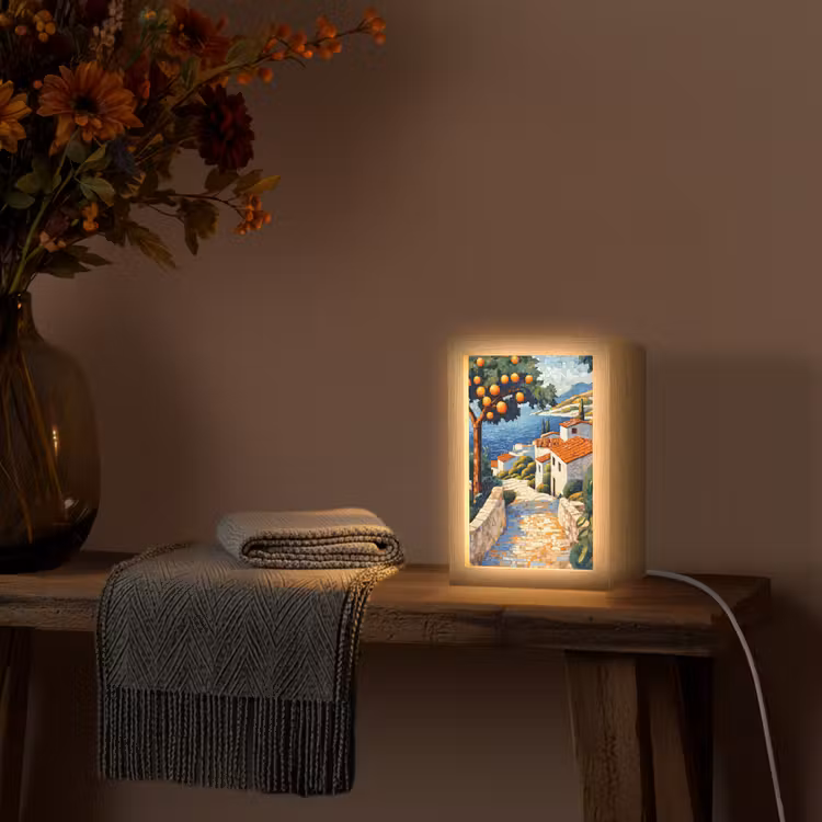 Huizen - Mozaïek - Sinaasappelbomen - Zee Light Box met kabel (Tafellamp) klein -sfeer4