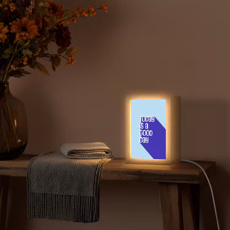Today is a good day - Blauw - Schaduw Light Box met kabel (Tafellamp) klein -sfeer4