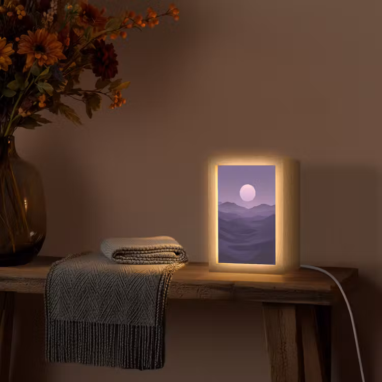 Heuvels - Paars - Mist - Zon Light Box met kabel (Tafellamp) klein -sfeer4