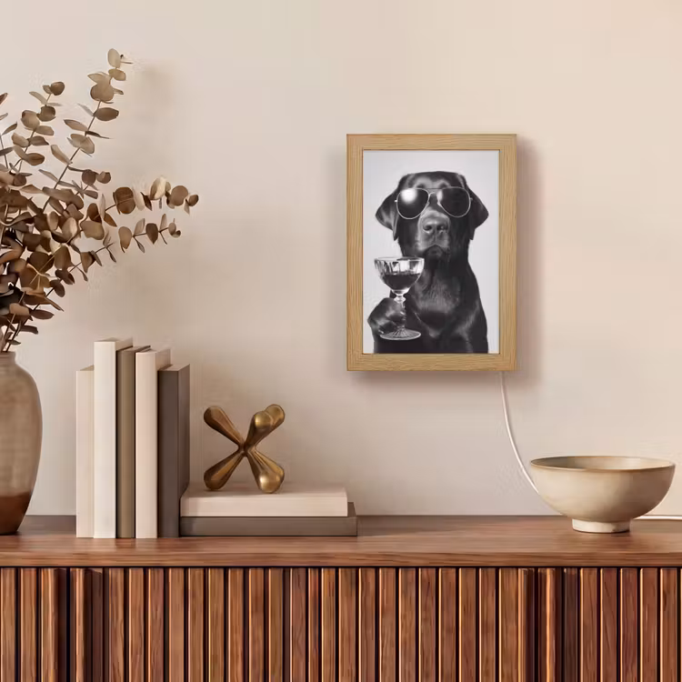 Hond - Zwart - Wijnglas - Zonnebril Light Box met kabel (Tafellamp) klein -sfeer2