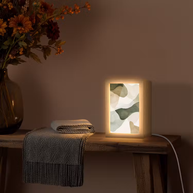 Japandi - Abstract - Groen Light Box met kabel (Tafellamp) klein -sfeer4