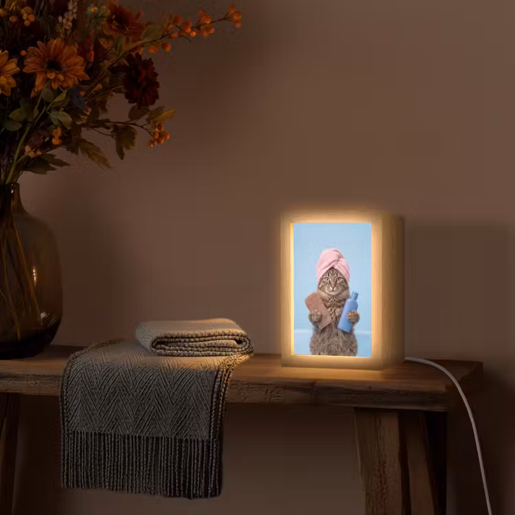 Kat - Handdoek - Washand - Zeep Light Box met kabel (Tafellamp) klein -sfeer4
