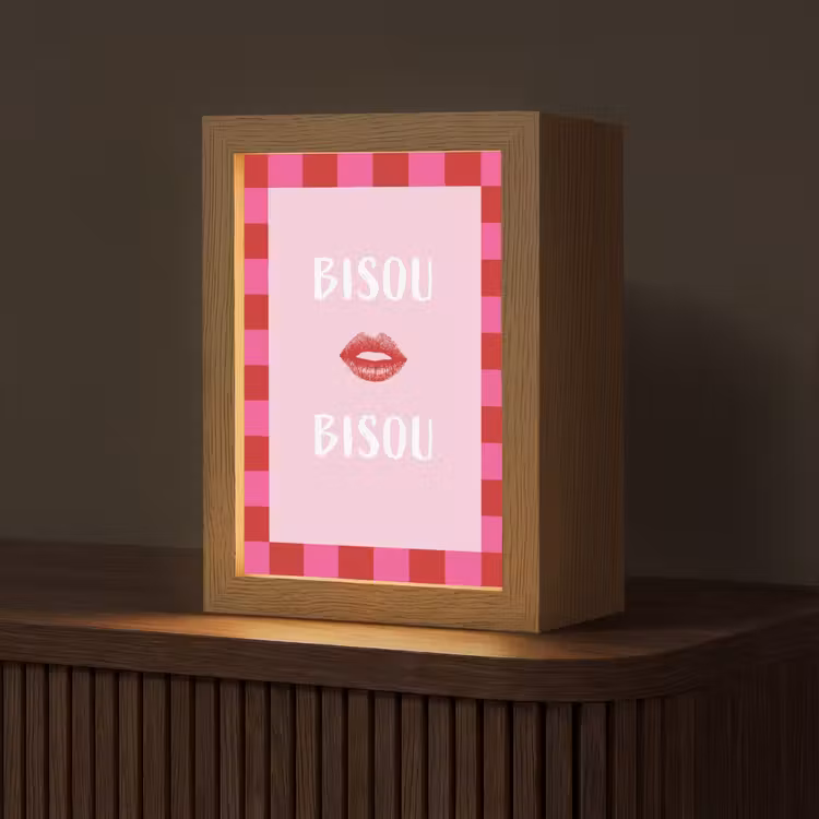Kiss - Roze - Frans - Valentijn Light Box met kabel (Tafellamp) klein -z3d_website