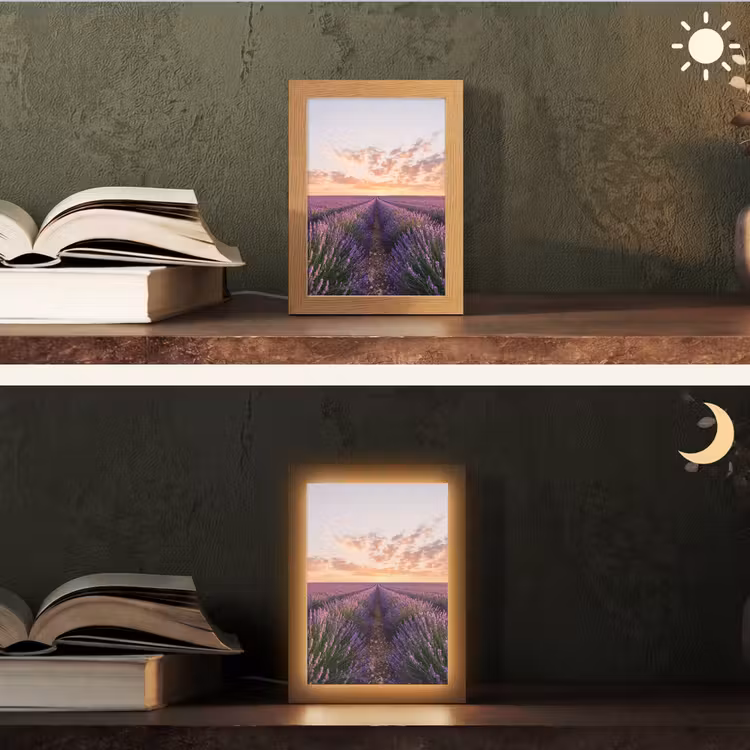 Landschap - Lavendelveld - Paars Light Box met kabel (Tafellamp) klein -sfeer3