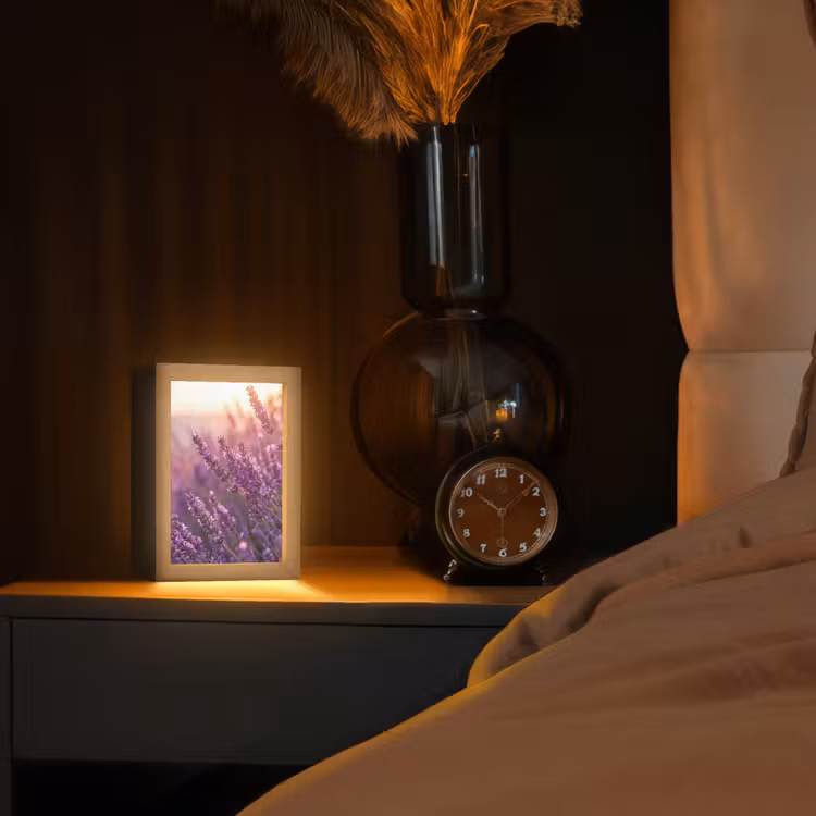Lavendel - Paars - Zonlicht Light Box met kabel (Tafellamp) klein -sfeer1