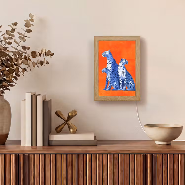 Luipaarden - Stippen - Oranje Light Box met kabel (Tafellamp) klein -sfeer2