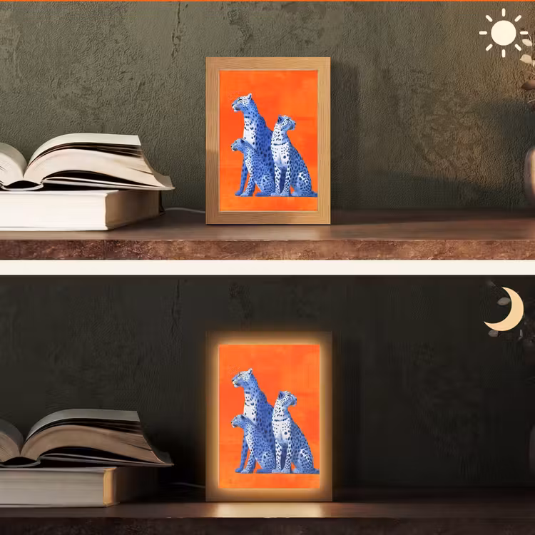 Luipaarden - Stippen - Oranje Light Box met kabel (Tafellamp) klein -sfeer3
