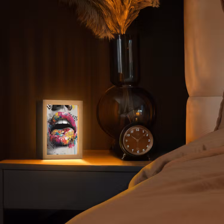 Lippen - Graffiti - Expressief Light Box met kabel (Tafellamp) klein -sfeer1
