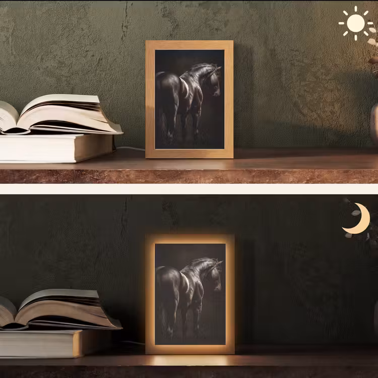Krachtig - Paard - Donker Light Box met kabel (Tafellamp) klein -sfeer3