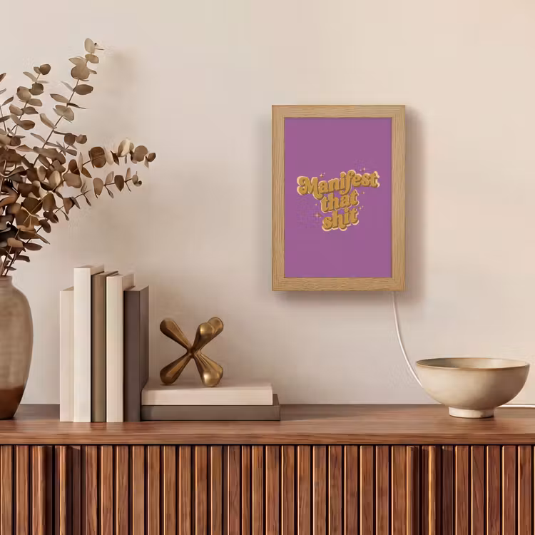 Manifest that shit - Paars - Glitter Light Box met kabel (Tafellamp) klein -sfeer2
