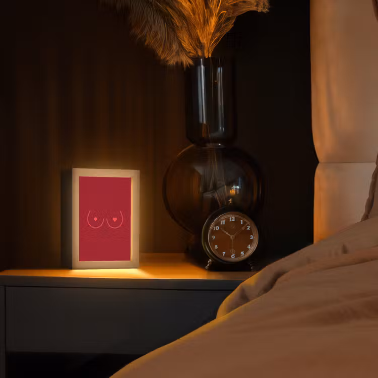 Minimalistisch - Lijnillustratie - Rood Light Box met kabel (Tafellamp) klein -sfeer1