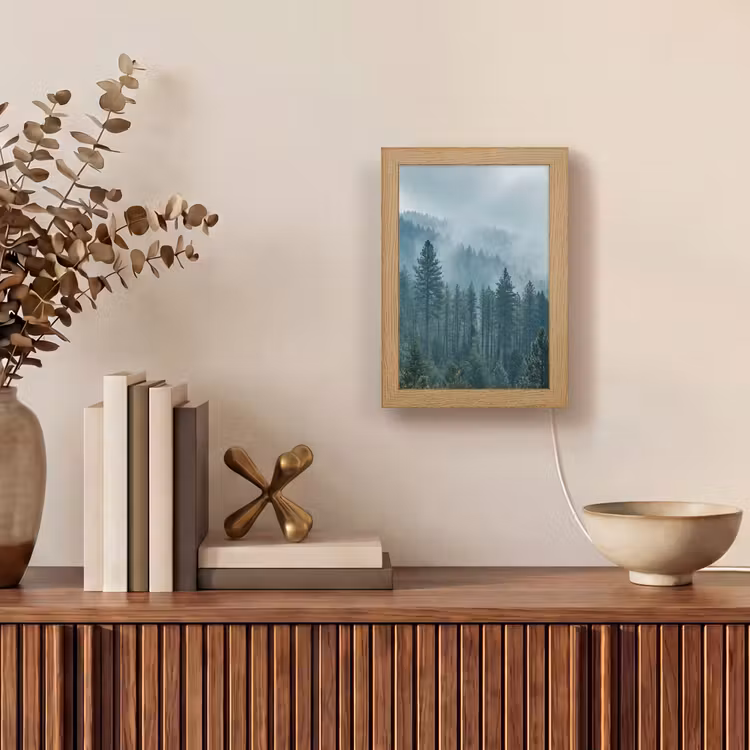 Naaldwoud - Bergen - Mist Light Box met kabel (Tafellamp) klein -sfeer2