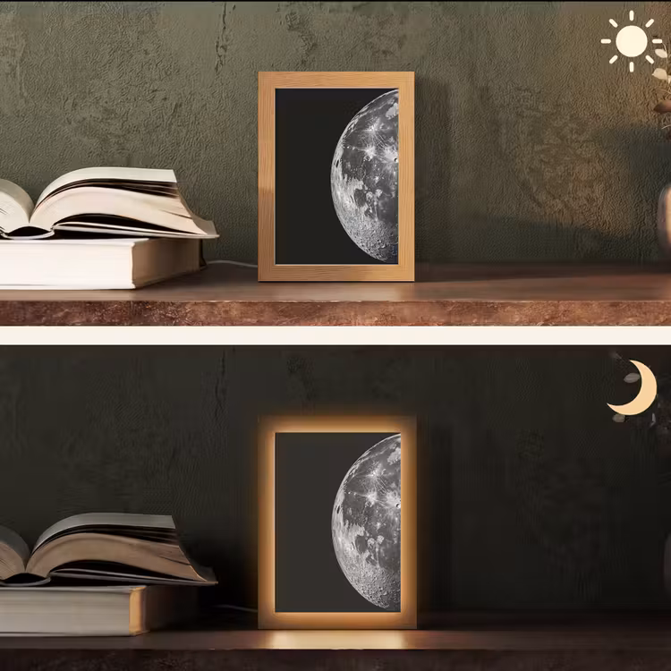 Close-up - Maan - Wit - Textuur Light Box met kabel (Tafellamp) klein -sfeer3
