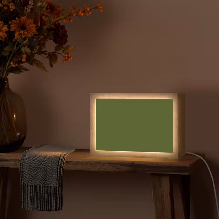Olive - Drab - Groen Light Box met kabel (Tafellamp) klein 924 -sfeer4